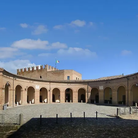 Pomarancio * Saludecio