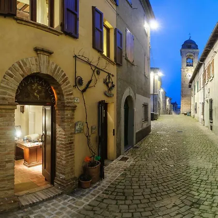 Pomarancio Bed & Breakfast *